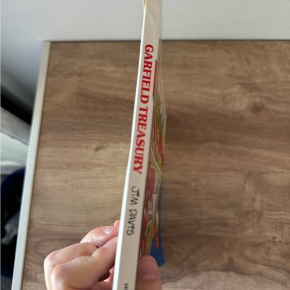 Garfield Series : Garfield Treasury by Jim Davis (1984, Trade Paperback) - Picture 2 of 8